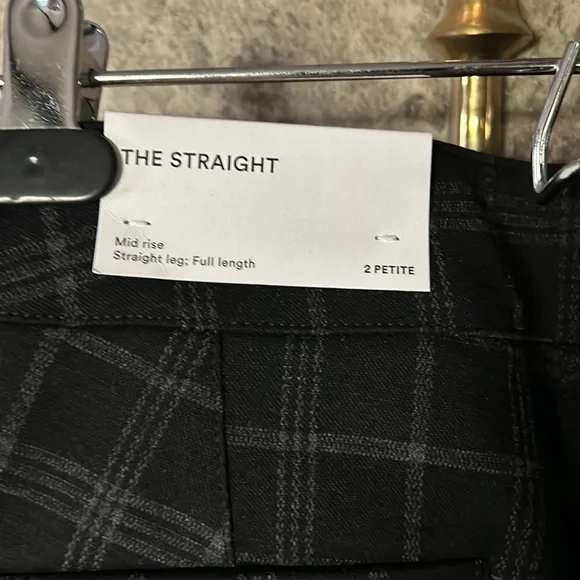 Women’s Ann Taylor Factory Sz 2P Mid Rise Straight Leg Poly/Rayon/Spandex Blend - Picture 2 of 7